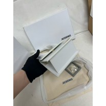 Jacquemus Le Grand Chiquito Les Classiques White