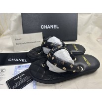 NEW Chanel 23S Black Quilted Charms Padded Pool Thong
