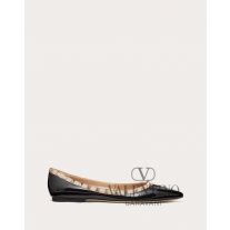 Knock off valentino canada store Patent Rockstud Ballet Flat for Woman in Black/poudre
