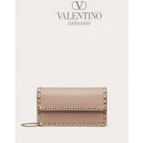 Buy fake valentino canada outlet Rockstud Grainy Calfskin Chain Pouch for Woman in Poudre