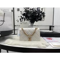 Chanel Flap Bag 22cm AS3386 Lambskin Leather White