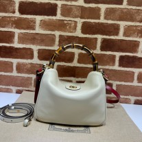Gucci Diana Small Shoulder Bag 746251 White