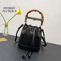 Gucci Diana Mini Bucket Bag 724667 Black