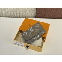 Louis Vuitton Flight Mode 4 Key Holder M82648