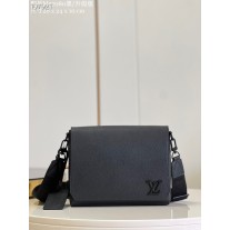  Louis Vuitton M59327 Takeoff Messenger Aerogram Black