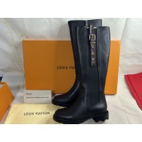Louis Vuitton Women Knee High Boots Calf Leather Black