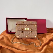 Valentino Garavani Roman Stud Medium Shoulder Bag 25CM Diamond Pattern Brown