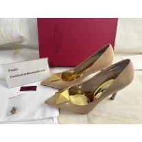 Valentino Garavani Roman Stud Pumps 100mm Patent Leather Nude