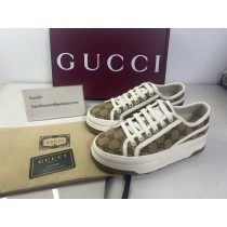 Gucci Women's Original GG Low Top Platform Sneakers