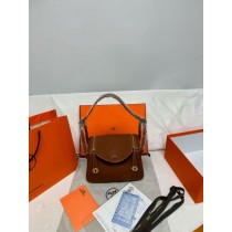Lindy leather handbag Hermes 20cm Brown in Leather
