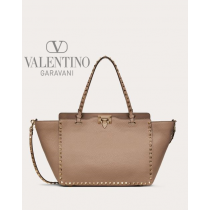 Buy knockoff valentino canada online Medium Grainy Calfskin Rockstud Bag for Woman in Poudre