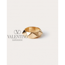 Shop replica valentino canada yorkdale Metal Rockstud Ring for Woman in Gold