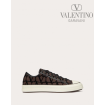 Shop replica valentino canada yorkdale Toile Iconographe Totaloop Low-top Sneaker for Man in Fondantblack