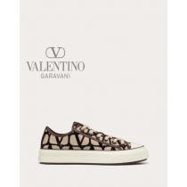 fakes valentino Ottawa Toile Iconographe Totaloop Low-top Sneaker for Woman in Beige/black