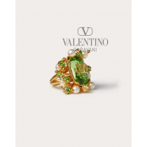 Knockoff valentino Ottawa Vlogo Signature Metal Ring With Pearls And Crystals E-commerce Exclusive for Woman in Gold/green