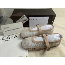 ALAÏA Ballet Flats In Fishnet Pink