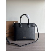 Burberry The Medium Banner In Two Tone Leather Black
