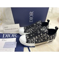 Dior B23 Low-Top Unisex Sneaker Beige and Black Dior Oblique Jacquard