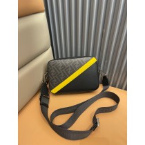 Fendi Diagonal Camera Case Leather Bag 7m286 Black