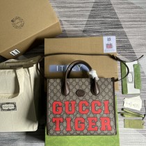 Gucci GG Supreme Canvas Tote with Interlocking G Coffee