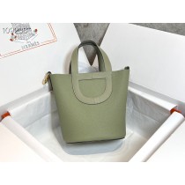 Hermes In-The-Loop 18 Bag Clemence Swift Green