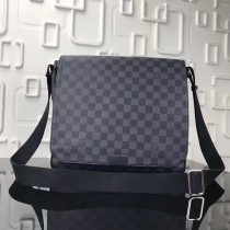 Louis Vuitton District MM Shoulder Bag N41029