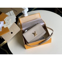 Louis Vuitton Lockme Clutch M56087