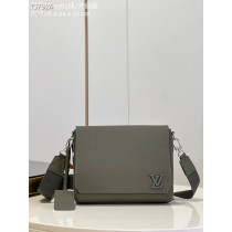  Louis Vuitton M59327 Takeoff Messenger Aerogram Green