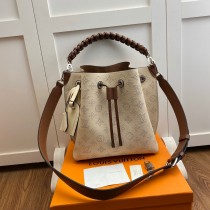 Louis Vuitton Muria Bag Mahina Leather M55801