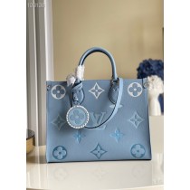 Louis Vuitton OnTheGo MM Bag By The Pool M45718