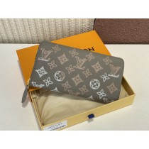 Louis Vuitton Zippy Wallet Mahina Leather M82647