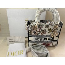Dior Medium Lady D-lite Bag Jardin Botanique Motif Canvas White