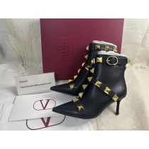 Valentino Garavani Rockstud Alcove Boots Calf Leather Women Black