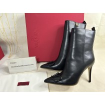 Valentino Garavani Vintage VLogo Ankle Boots Calf Leather Black
