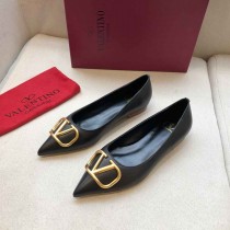 Valentino Garavani Vlogo Signature Flats Lambskin Black