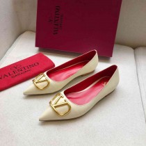 Valentino Garavani Vlogo Signature Flats Lambskin White