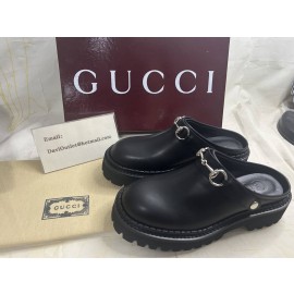 Gucci Women's mule with Horsebit in black leather
