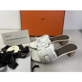New in Box Hermes White Calfskin Oasis Sandals