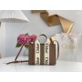 Chloé Small Woody Linen Tote Brown