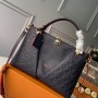 Louis Vuitton V Tote MM M44397
